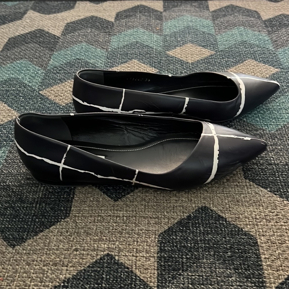 Authentic Balenciaga paint streaks pattern flats - Picture 2 of 10